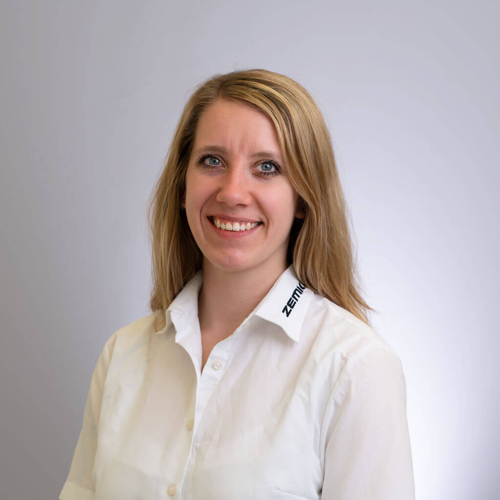 Vivien Oeff | Serviceassistentin